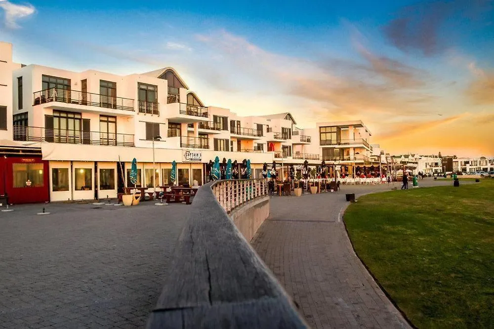 Luxury Beachfront Apartment In Eden On The Bay 191- 2 Bedroom Bloubergstrand