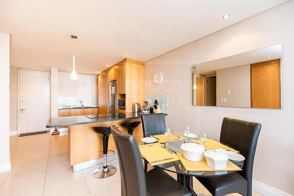 Luxury Beachfront Apartment In Eden On The Bay 191- 2 Bedroom Bloubergstrand Güney Afrika